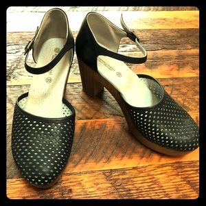 Eric Michael Sadie clog